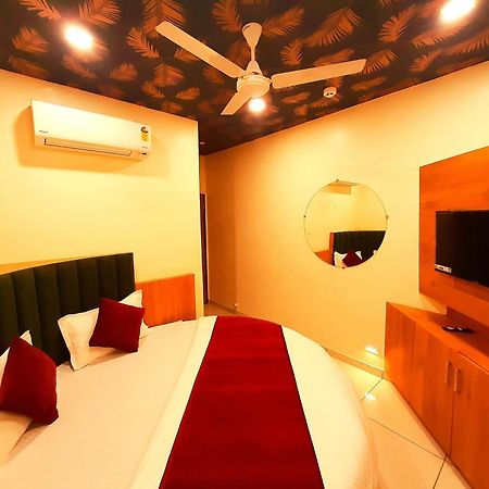 Hotel Suncity Ахмедабад Экстерьер фото