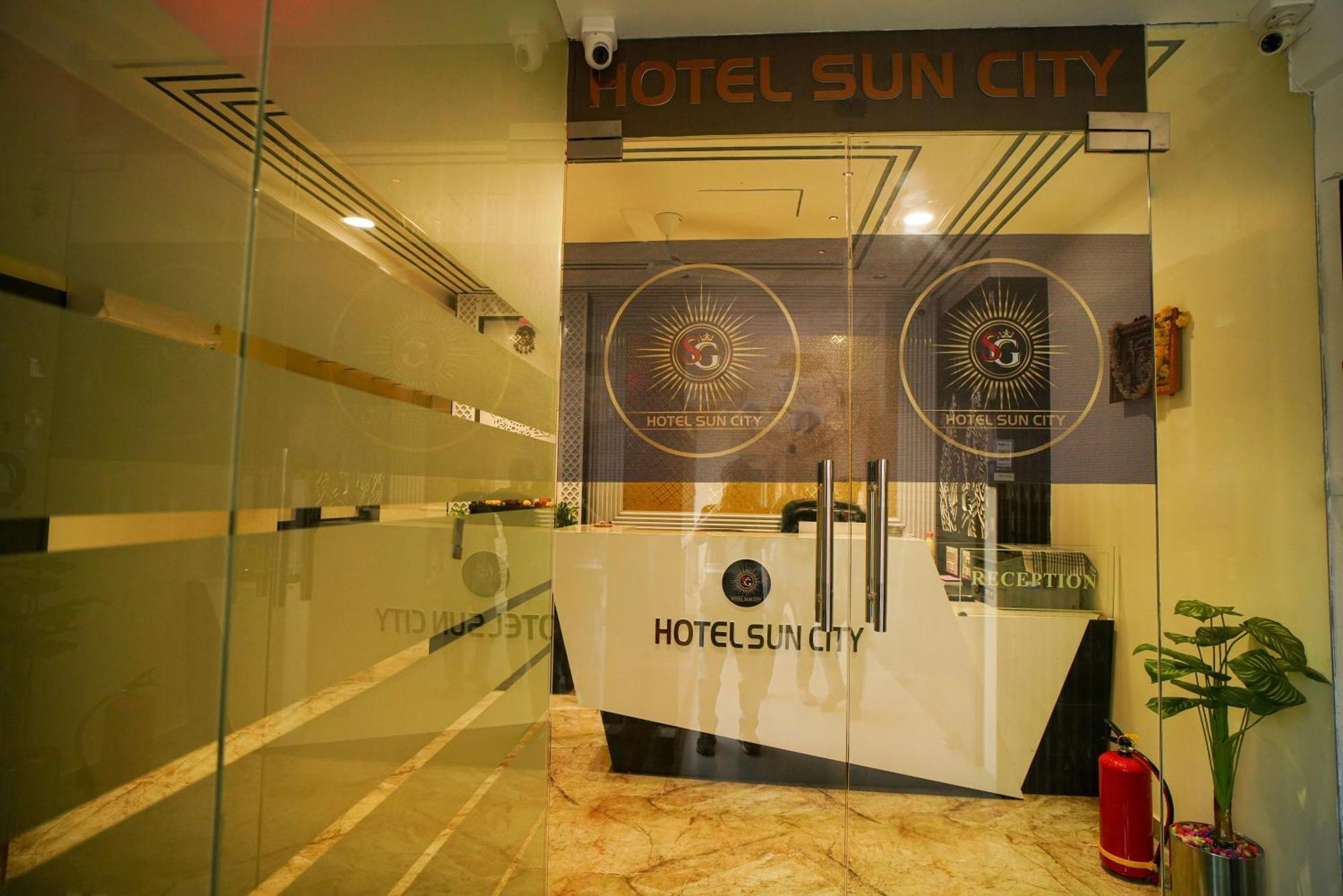 Hotel Suncity Ахмедабад Экстерьер фото